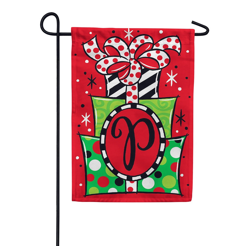 Gift Stack Monogram P Garden Flag