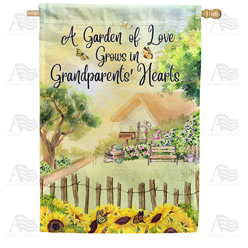 America Forever A Grandparent's Heart Is Full Of Love House Flag