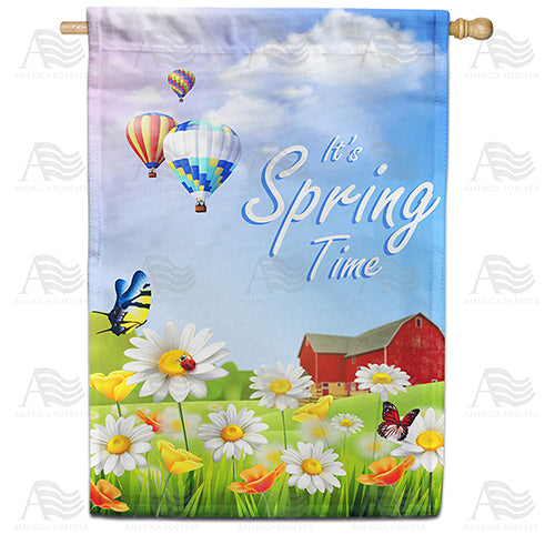 America Forever It's Spring Time at the Farm House Flag
