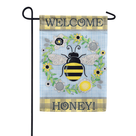 Carson Bee Wreath Glitter Trends Garden Flag