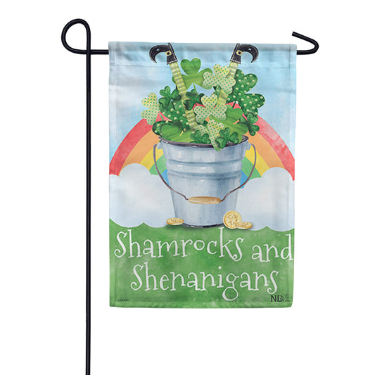 Carson Patterned Shamrock Basket Garden Flag