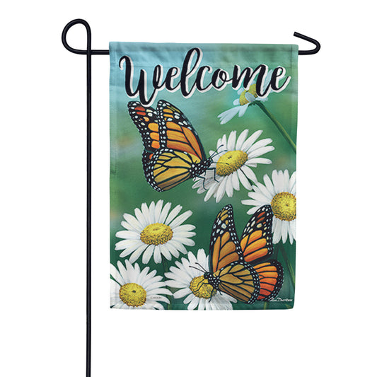 Carson Monarch on Daisies Garden Flag