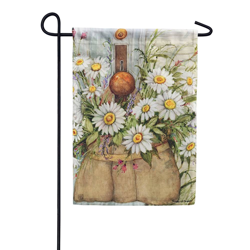Fresh Picked Daisies Garden Flag