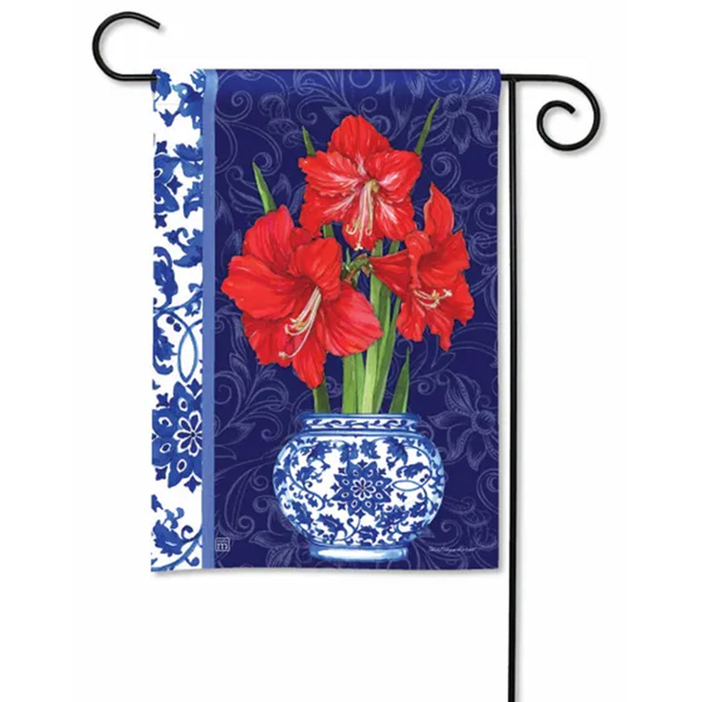 Magnet Works Garden Flag - Amaryliss in Vase